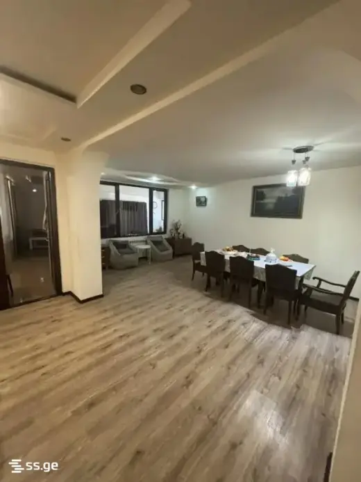 იყიდება, კერძო სახლი