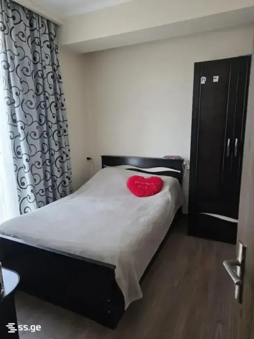 იყიდება, ბინა