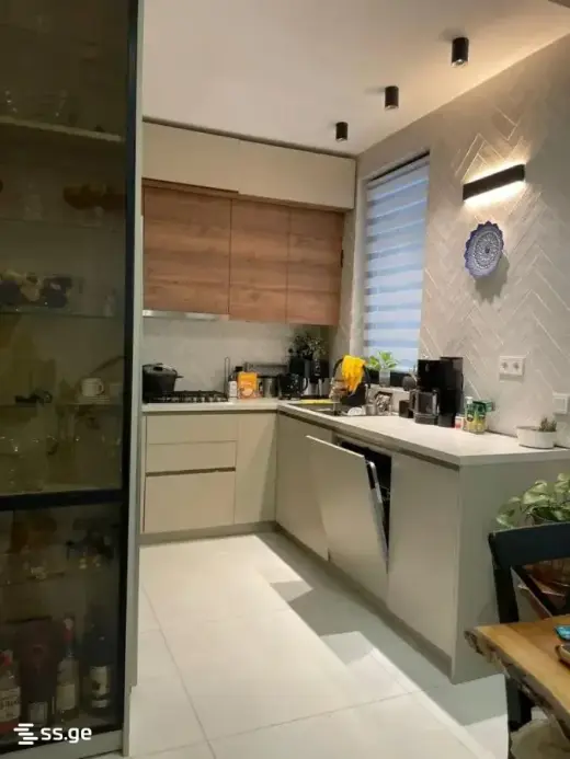 იყიდება, ბინა