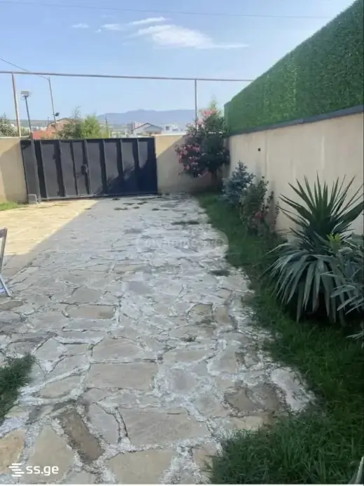 იყიდება, კერძო სახლი