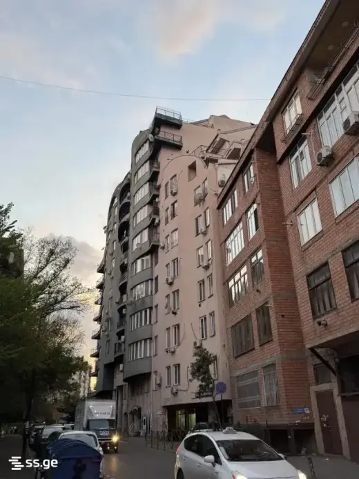 იყიდება, ბინა