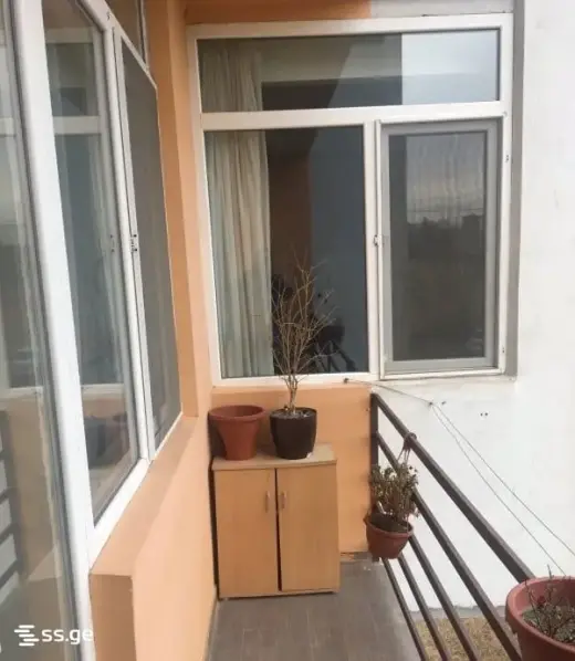 ქირავდება, ბინა
