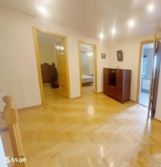 იყიდება, კერძო სახლი