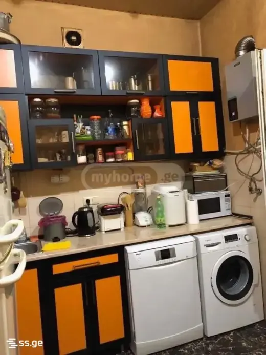 იყიდება, ბინა