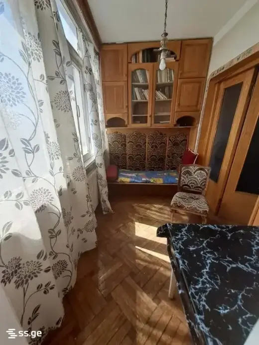 იყიდება, ბინა