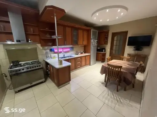 For Rent, Apartment