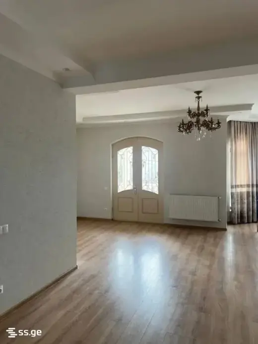 იყიდება, კერძო სახლი
