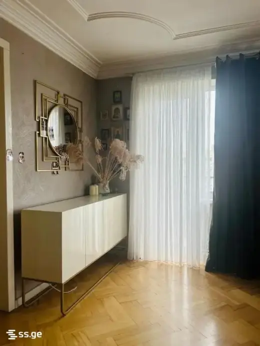იყიდება, ბინა
