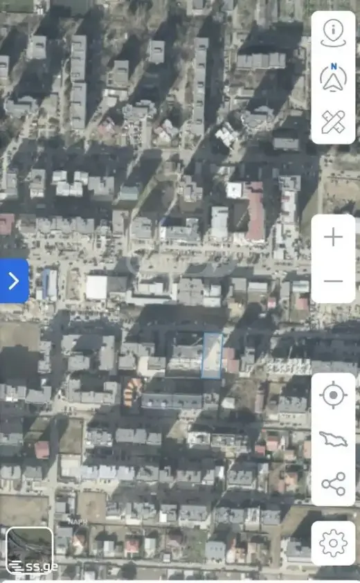 იყიდება, მიწა
