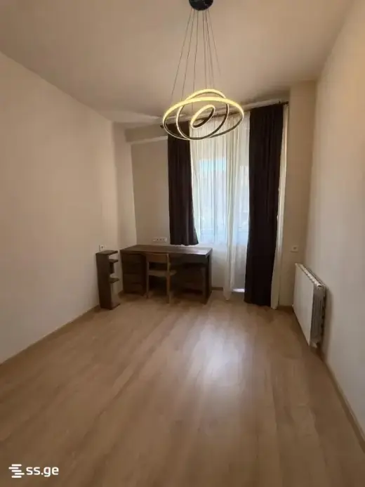 ქირავდება, კომერციული ფართი