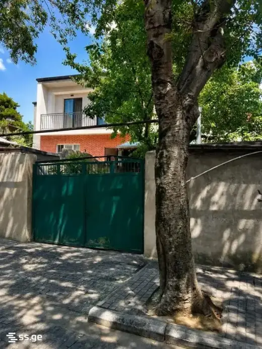 იყიდება, კერძო სახლი