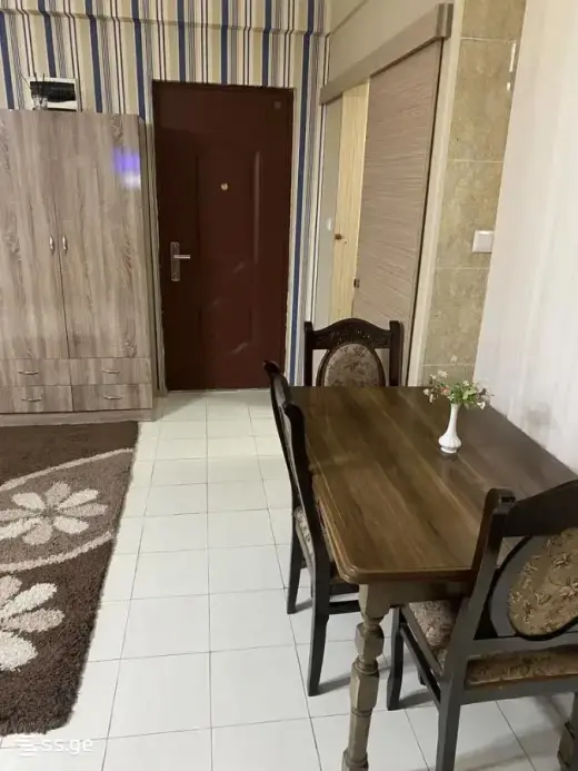 ქირავდება, ბინა