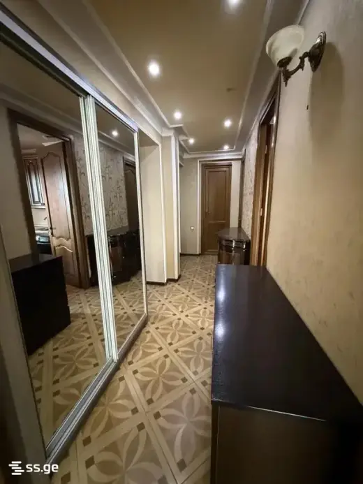 იყიდება, ბინა