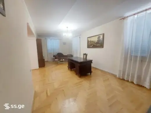 იყიდება, კერძო სახლი
