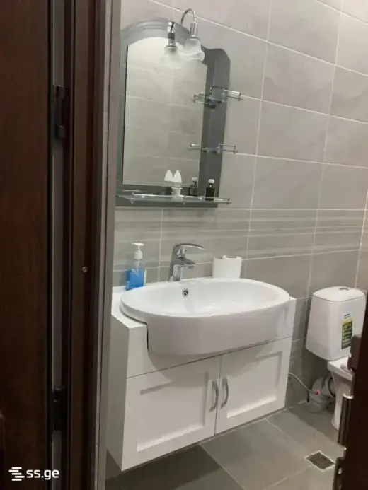 ქირავდება, ბინა