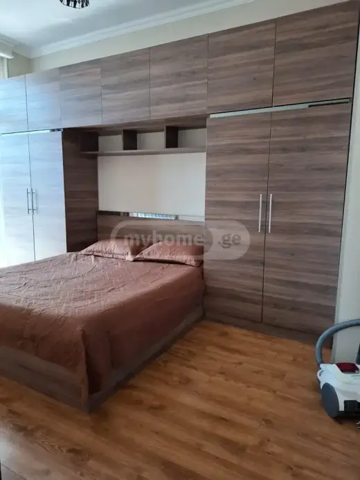 ქირავდება, ბინა