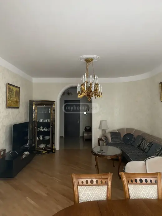 იყიდება, ბინა