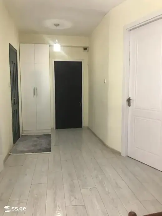 ქირავდება, ბინა