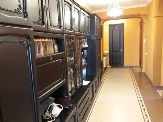იყიდება, ბინა
