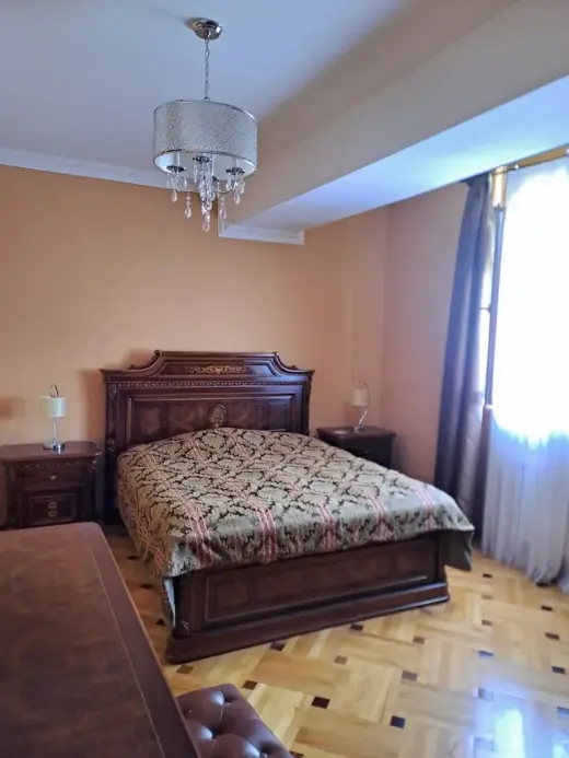 ქირავდება, ბინა