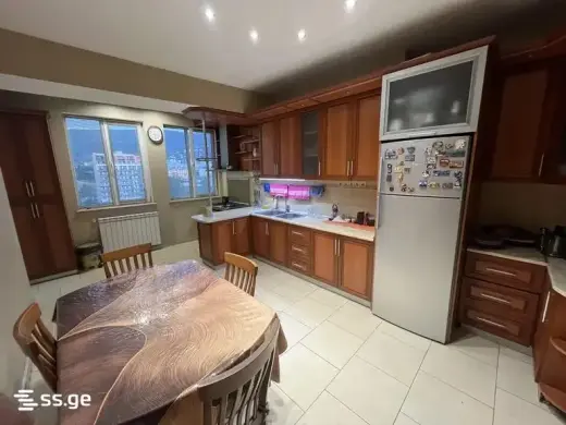 ქირავდება, ბინა