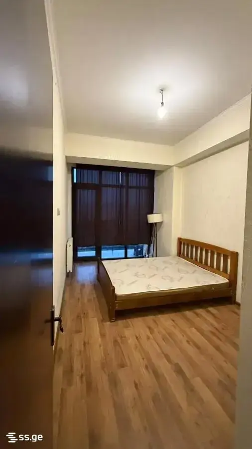 ქირავდება, ბინა