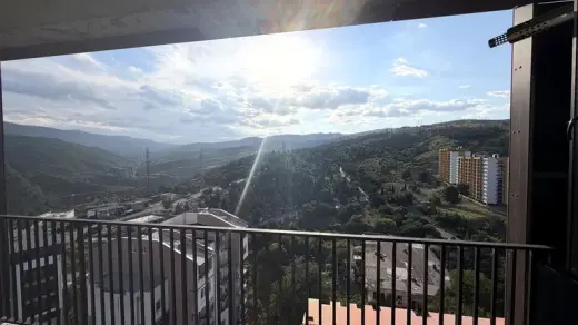იყიდება, ბინა