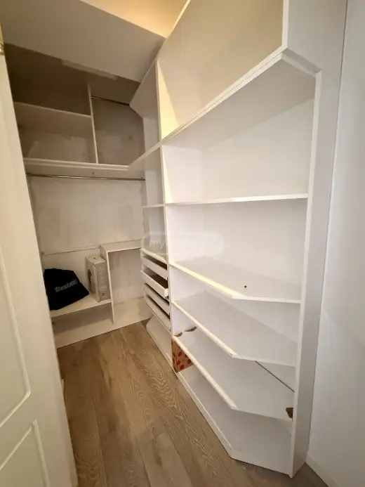 იყიდება, ბინა
