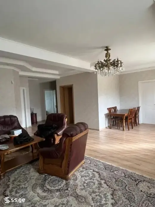იყიდება, კერძო სახლი
