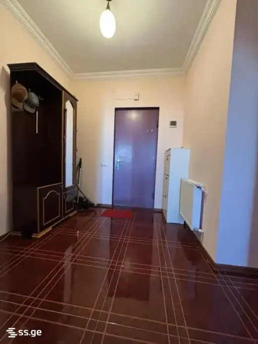 ქირავდება, ბინა