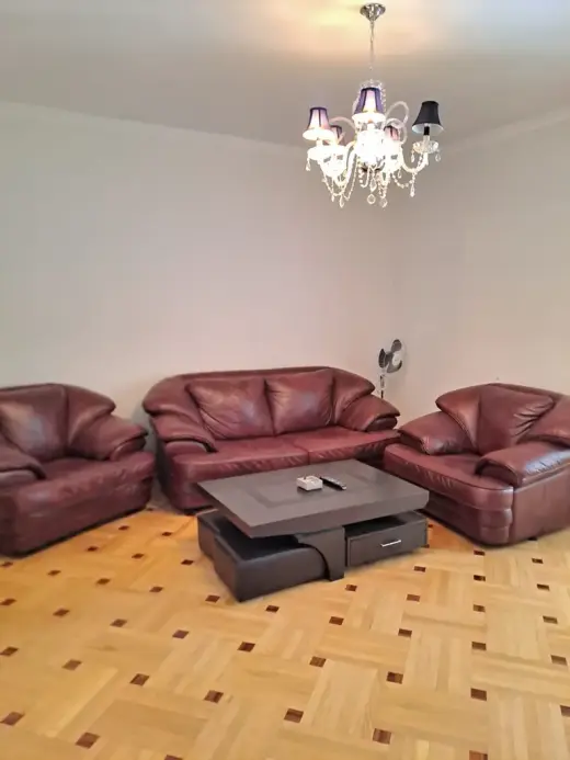 ქირავდება, ბინა