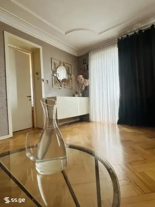 იყიდება, ბინა
