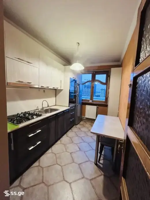 ქირავდება, ბინა