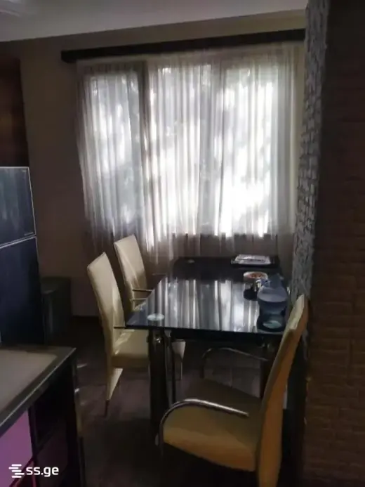 ქირავდება, ბინა