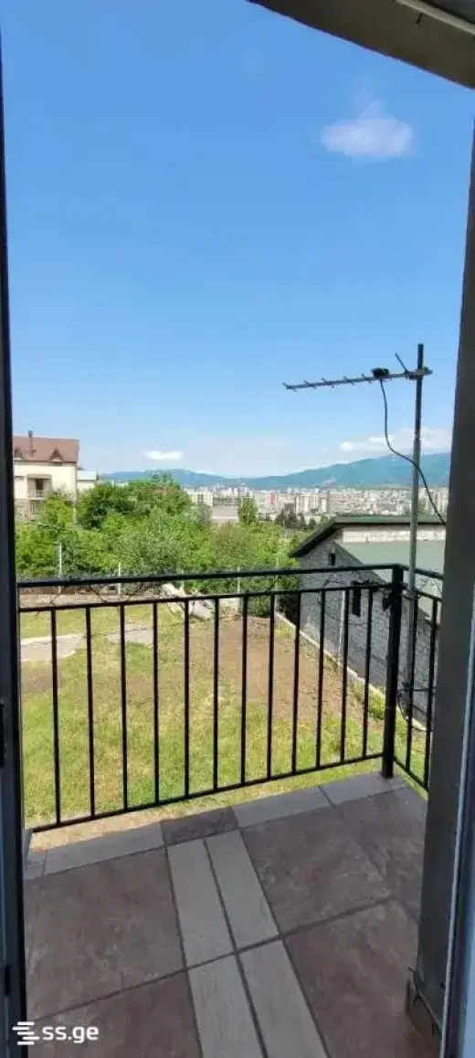 იყიდება, კერძო სახლი