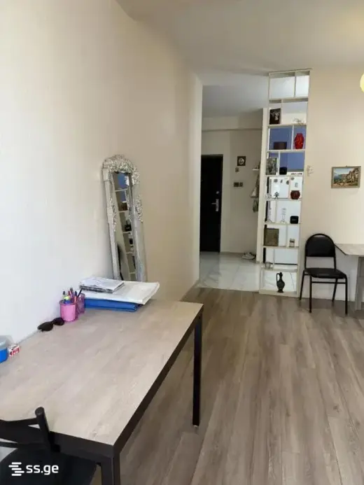 იყიდება, ბინა