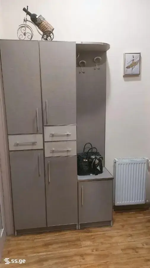 ქირავდება, ბინა