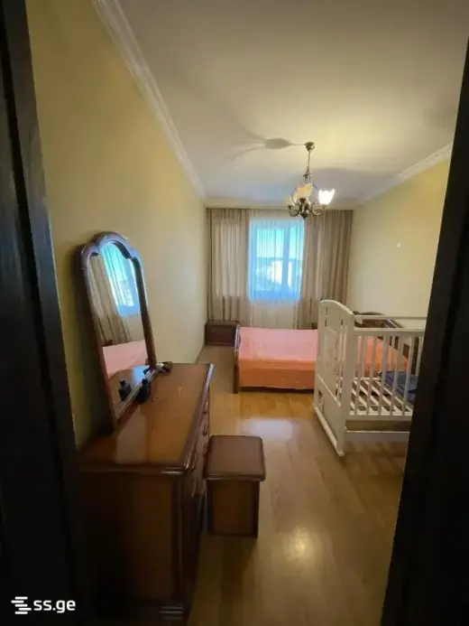იყიდება, ბინა