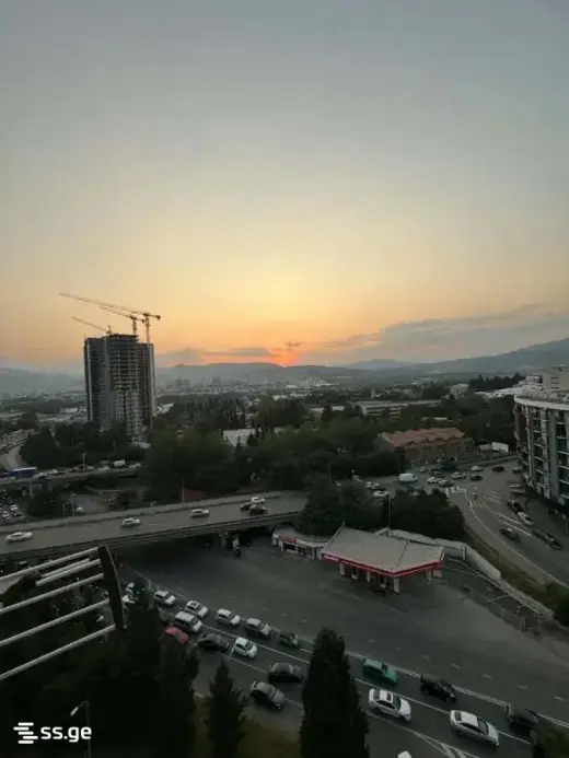 იყიდება, ბინა