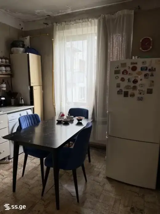 იყიდება, ბინა