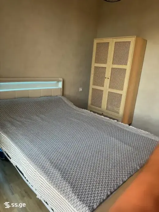 ქირავდება, ბინა