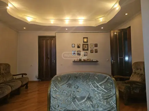 იყიდება, ბინა