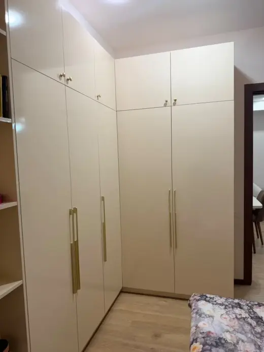 იყიდება, ბინა