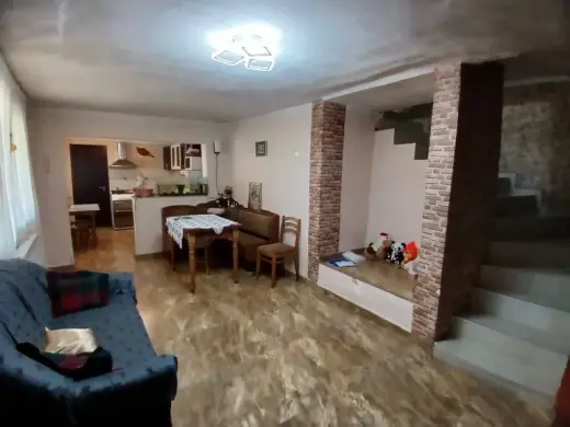 იყიდება, კერძო სახლი