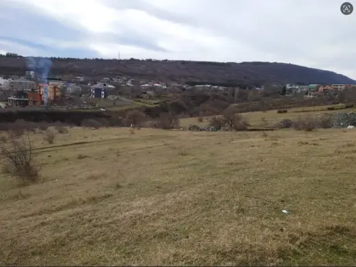 იყიდება, მიწა