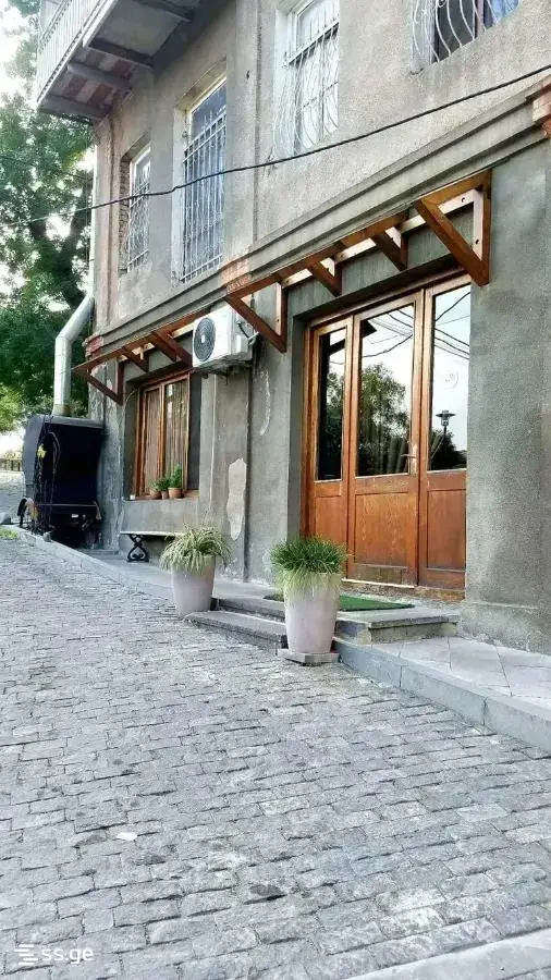 ქირავდება, ბინა