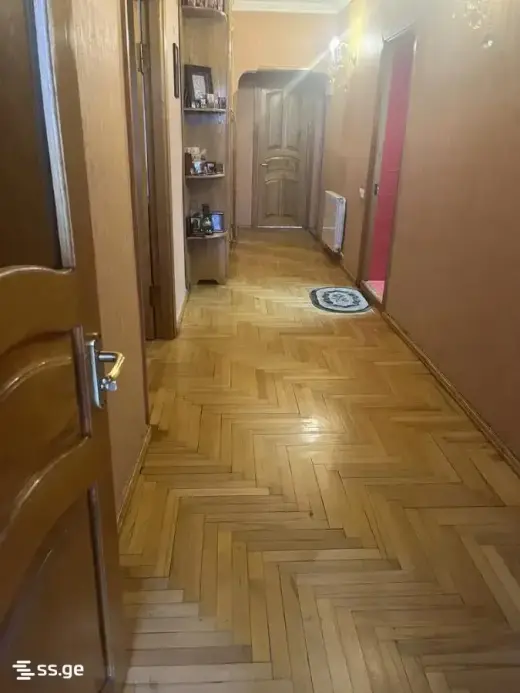 იყიდება, ბინა