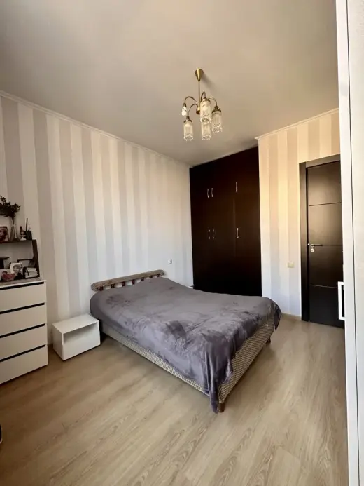 იყიდება, ბინა