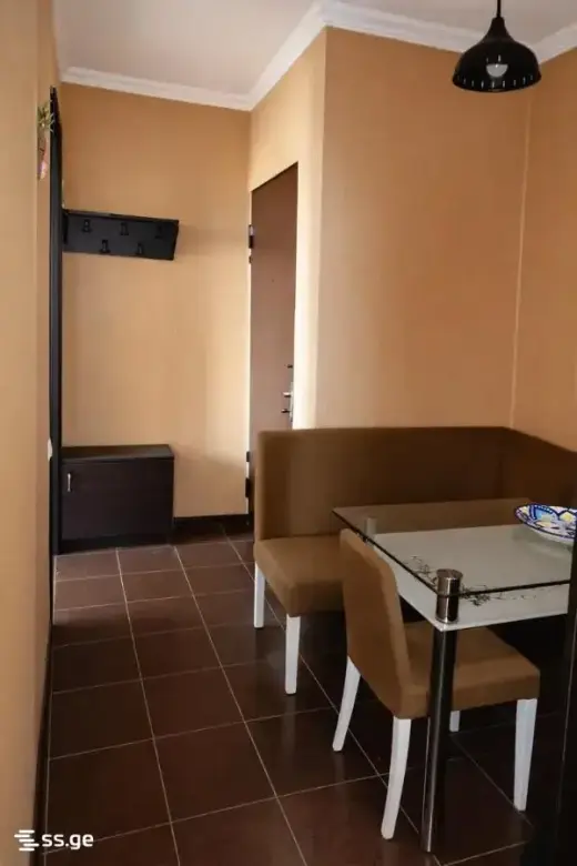 ქირავდება, ბინა