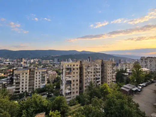 იყიდება, ბინა